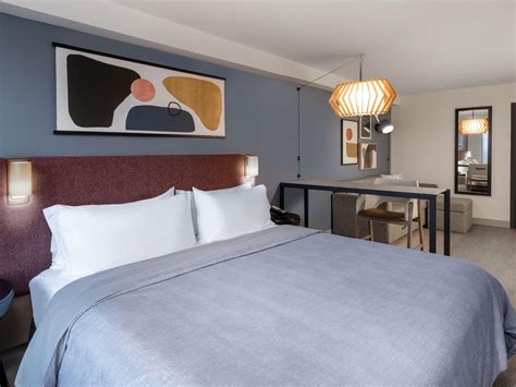 Hotel Near Austin Airport With Pool | Atwell Suites Austin Airport