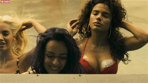 Yany Prado nude pics página 1