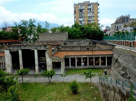 Besøg Torre Annunziata Oplev Det Bedste Af Torre Annunziata Campania