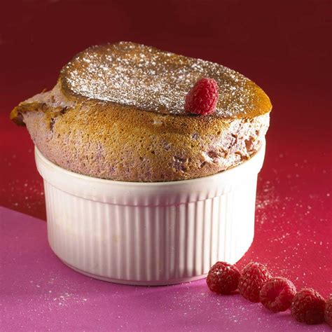 Recette Soufflé Chaud à La Framboise Cuisine Madame Figaro