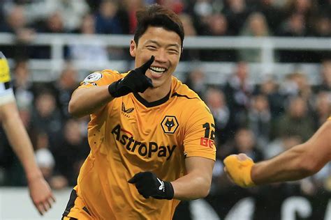 Hwang Hee-chan available for Wolves to face Chelsea this weekend