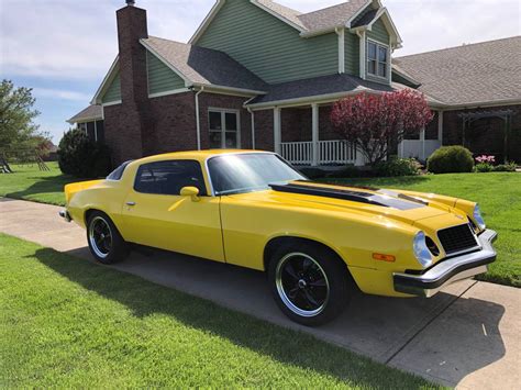 Kriminalität Tagebuch Markiert chevrolet camaro 1977 Rolltreppe Den ...