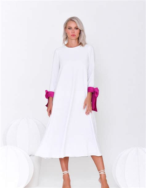 Plain Midi Dress With Round Neckline For Guest Invitadisima