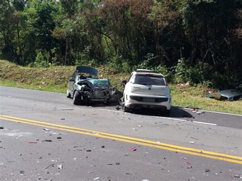 Duas Pessoas Morrem Em Grave Acidente De Trânsito Na Ers 122 Em Caxias