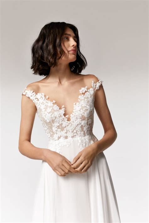 Anna Kara Wedding Dresses In Orlando FL Solutions Bridal Shop