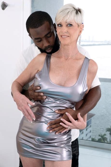 Platinum Mature Blonde Porn Pics MILF Sex Photos IdealMilf