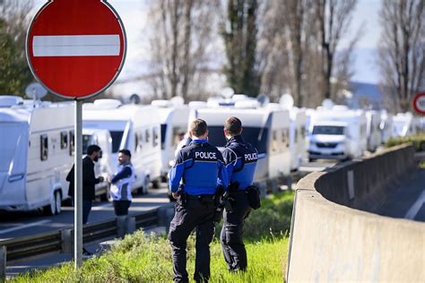 Plusieurs dizaines de caravanes bloquées par la police à Lausanne