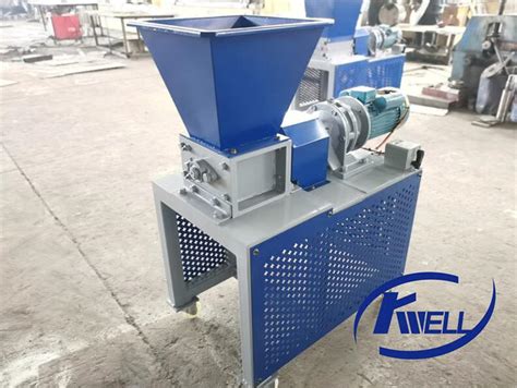 Kwell Group Double Shaft Mini Shredder Plastic Crusher Machine For