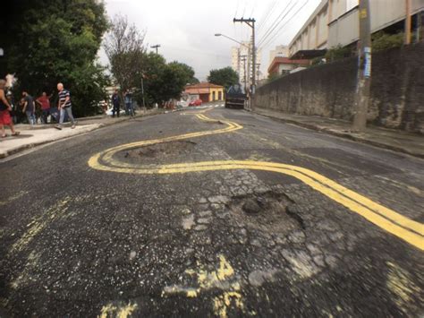 Buracos Tomam Conta Das Ruas De S O Paulo E Motoristas Sentem No Bolso