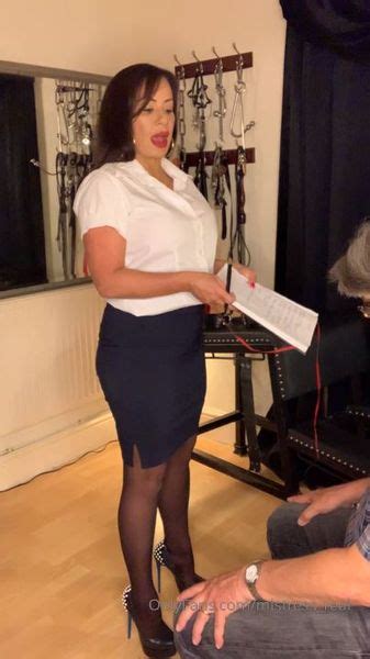 Mistress Real Amateur Femdom Page