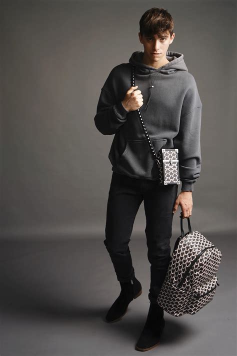Ron Levi By Stephan Mientus Vanity Teen 虚荣青年 Lifestyle & New Faces Magazine