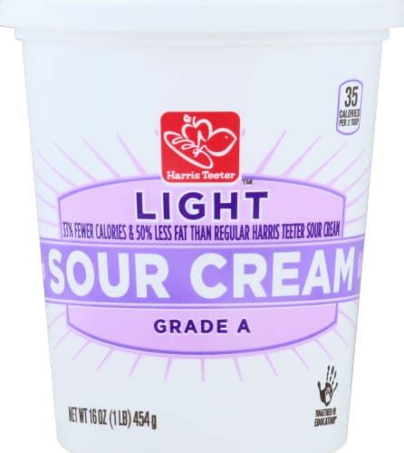 Harris Teeter™ Light Grade A Sour Cream 16 Ounces 16 Oz Harris Teeter