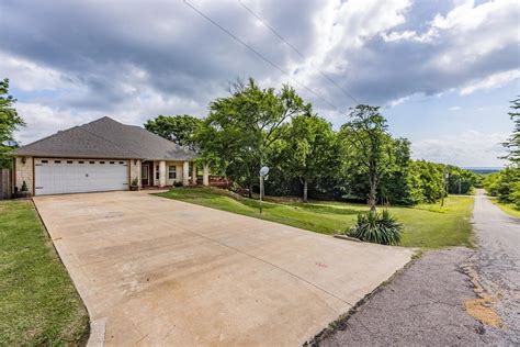 Kingston, OK Real Estate - Kingston Homes for Sale | realtor.com®