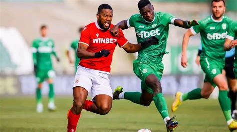 Foot Bulgarie Duckens Nazon Buteur Et Paseur CSKA Sofia Renverse