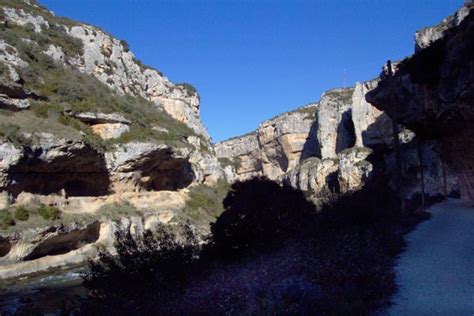 Por Los Alrededores De La Foz De Lumbier Siguiendo El Sl Rutas