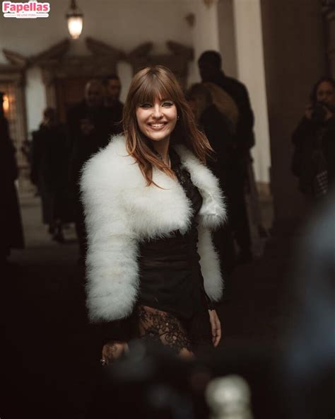 Maneskin Bassist Aka Victoria De Angelis Aka Vicdeangelis Nude Leaks