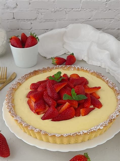 Crostata Con Crema Diplomatica E Fragole Rosly A Passion For Pastry