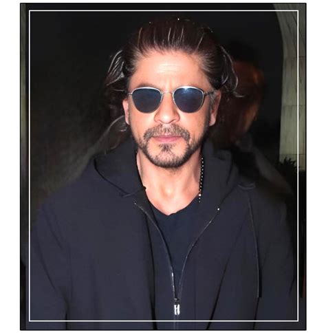 Shah Rukh Khan Wins Hearts With His Composed Attitude