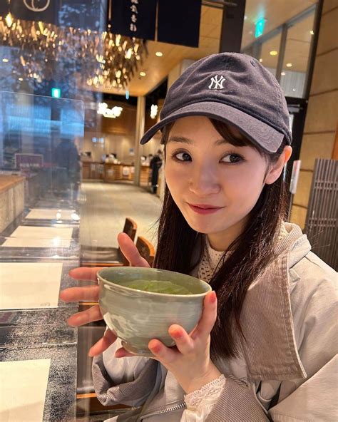 咲良菜緒さんのインスタグラム写真 咲良菜緒instagram「癒しのひととき🍵 なんと生菓子を目の前で作ってもらいました！ ねね