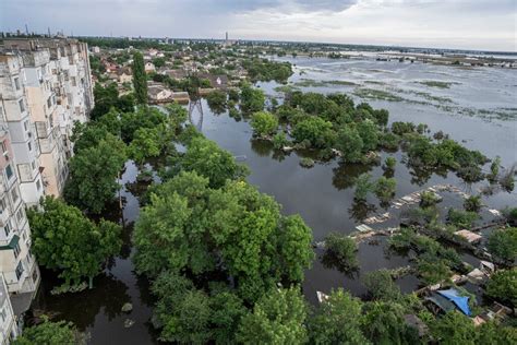 Ukraine Dam Destruction Threatens Those Upstream Too The New York Times