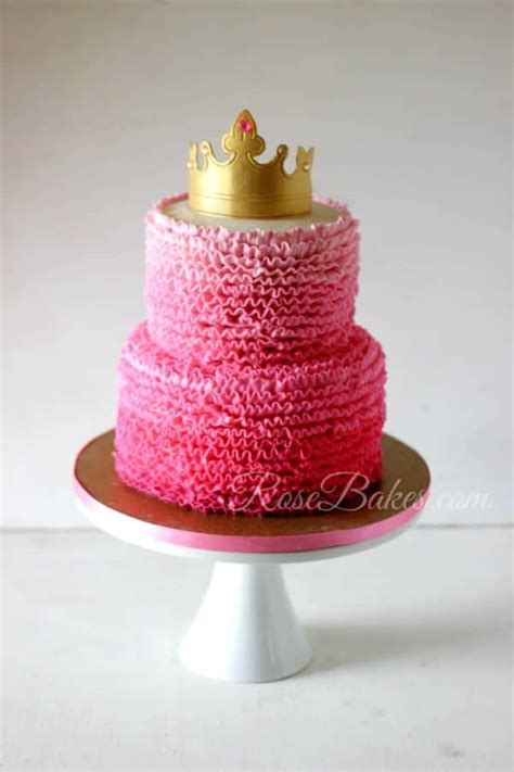 10 Pretty Princess Cakes