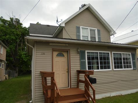 320 S Lackawanna St, Wayland, NY 14572 - House Rental in Wayland, NY ...