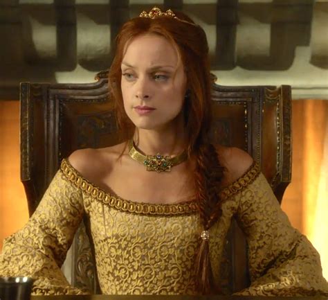 Elizabeth, Reign 3x02 | Reign dresses, Reign fashion, Reign