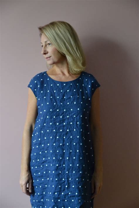 Итальянское платье синее в горошек. Льняное платье в интернет-магазине ...