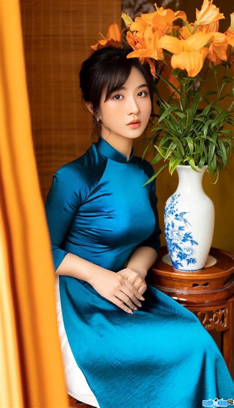 Hot girl Hoàng Minh Châu