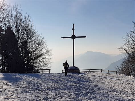 Il Mondo Parallelo Di Aki Monte Pubel Croce Di San Francesco