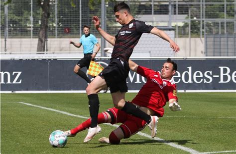 A Junioren Des Vfb Stuttgart Warum Thomas Kastanaras Sinnbildlich F R