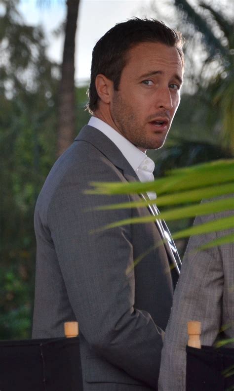 Alex Oloughlin At Hawaii Five 0 Sunset On The Beach 2012 H50