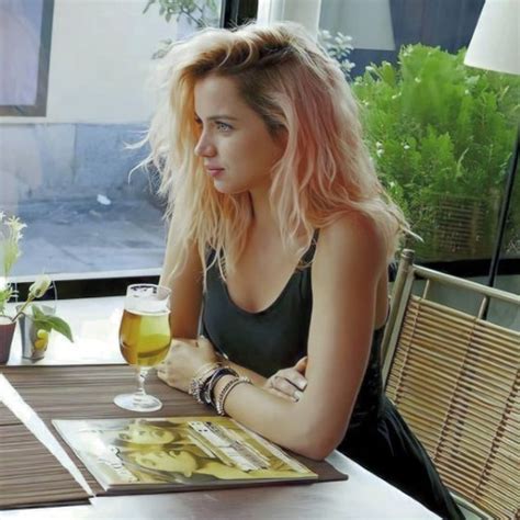 Hd Wallpaper Ana De Armas Legs Lingerie Beautiful Sexy Cuban Actress Feet Nude Onlyfans Leaked