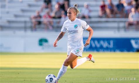 Nwsl Results Kc Picks Up Revenge Win Over Racing Thorns Hold On To