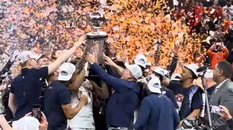 Watch: Illini Big Ten Tournament championship trophy presentation ...