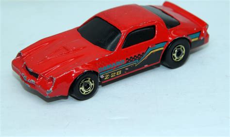 Mattel Hot Wheels Camaro Z Rot