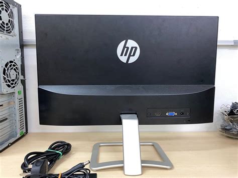 Hp Pavilion Es Widescreen Led Monitor Computers Tech