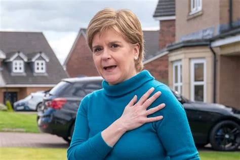 Nicola Sturgeon | GosimGurdesh