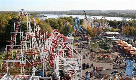 Visita A Un Parque Temático De Glasgow