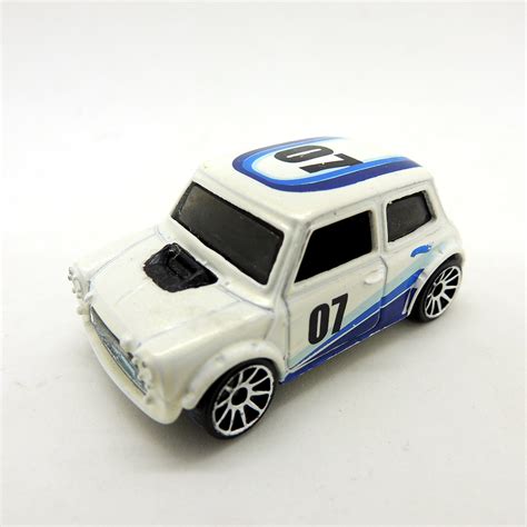 Hot Wheels Morris Mini Mattel Malaysia Madtoyz