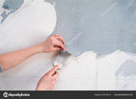 Чем пройти стены перед поклейкой обоев: Грунтовка стен перед поклейкой ...