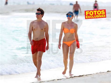 Hot Sexy Marta Hazas Bikini Pics