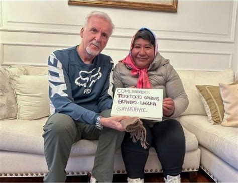 James Cameron se reunió con las comunidades de Salinas Grandes que