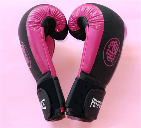 A Shopping Guide To The Best Women's Boxing Gloves | AWMA Blog