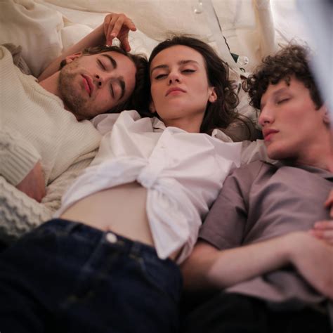 What Does it Mean to Be Polyamorous? Polyamorous Relationship