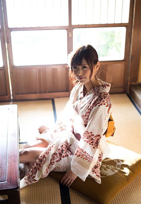 立花はるみ Harumi Tachibana Japanese Girl Yukata Kimono Kimono Top Kawaii