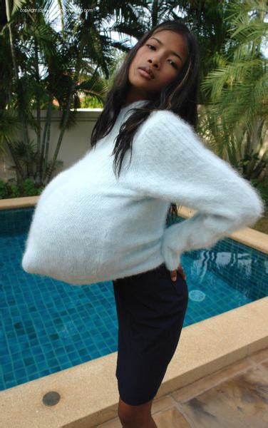 Fluffy Farang Ding Dong Sweater Girls For My Fan Thickmohaircrazy Pictures By Js Of