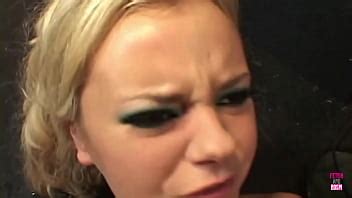 En Un Gran Sexo Interracial Una Rubia Traviesa Recibe Una Gran Polla En Su Gran Culo XVIDEOS