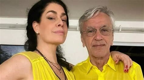 Paula Lavigne Conta Que Perdeu Virgindade Caetano Veloso Aos Anos