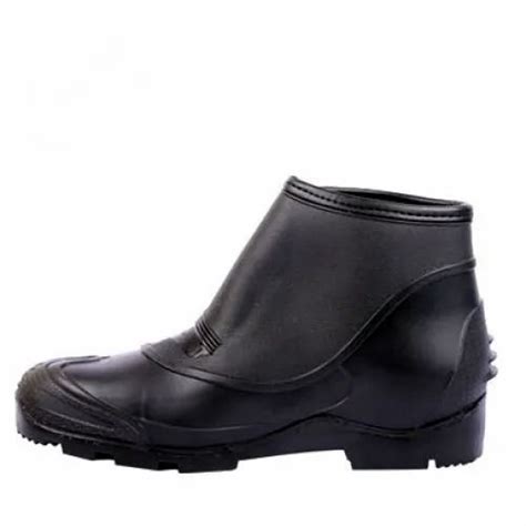 Hillson Button Boots, Size: size available from 5 to 11 at Rs 250 in ...